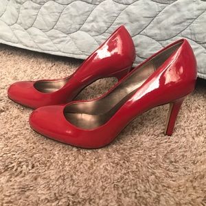 NWOB Ann Taylor Red Patent Leather Heels sz 7